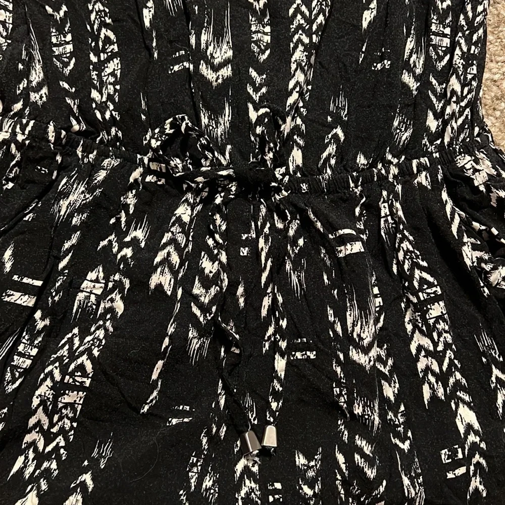 Black & white romper - Picture 3 of 8